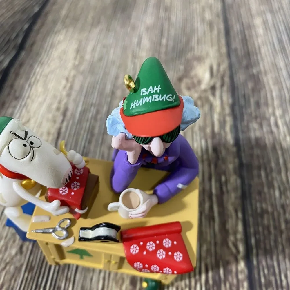 2010 Hallmark Keepsake Maxine 'Bah Humbug!' Holiday Tree Ornament New *flaw*